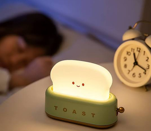 Bread Toast Lamp