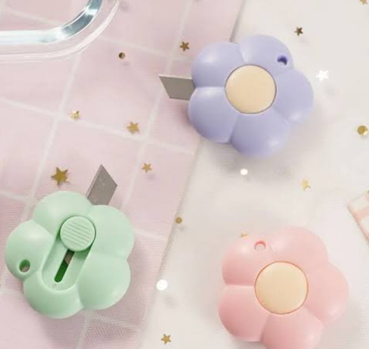 Mini flower shape cute cutters