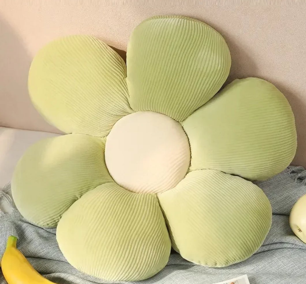 Flower plush pillow