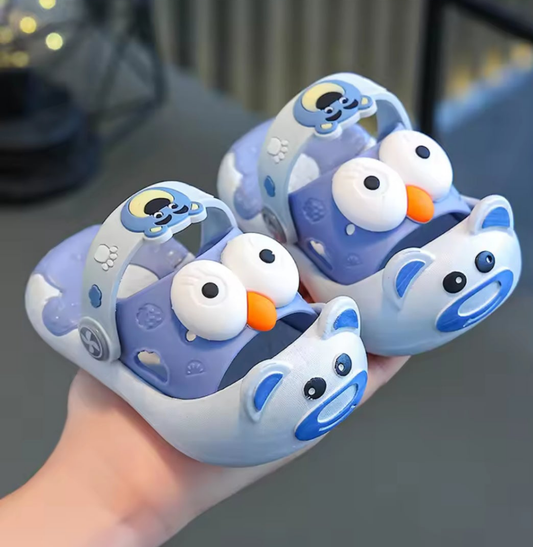 Poppy eyes blue slippers