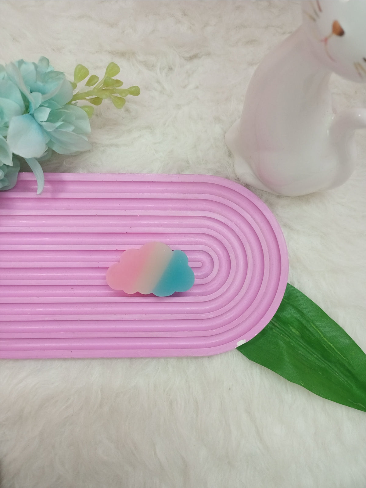 Cloud-shaped silicone erasers
