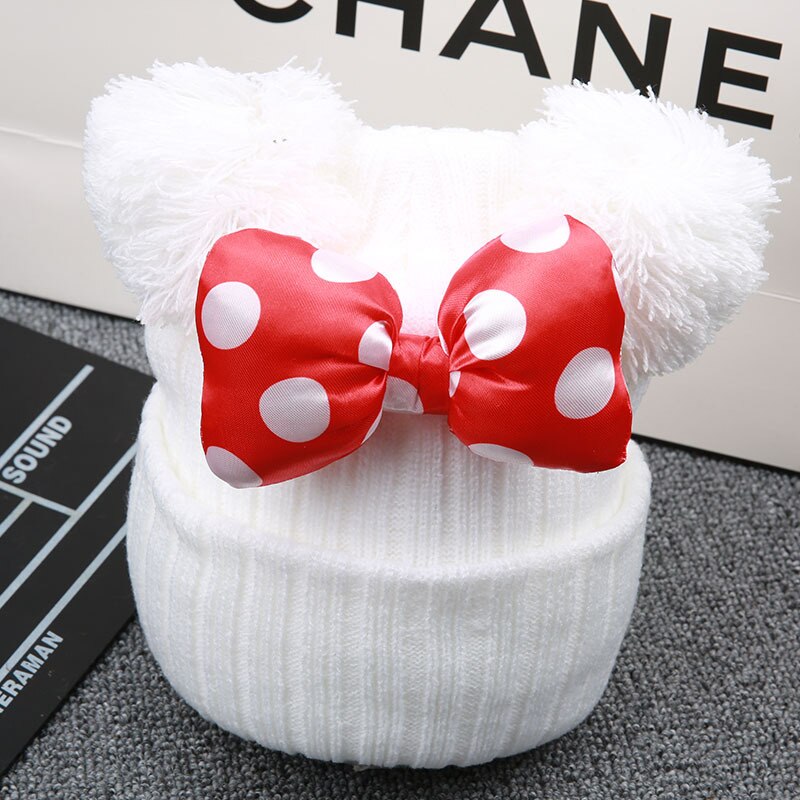 Minnie Mouse knitted bobble hat