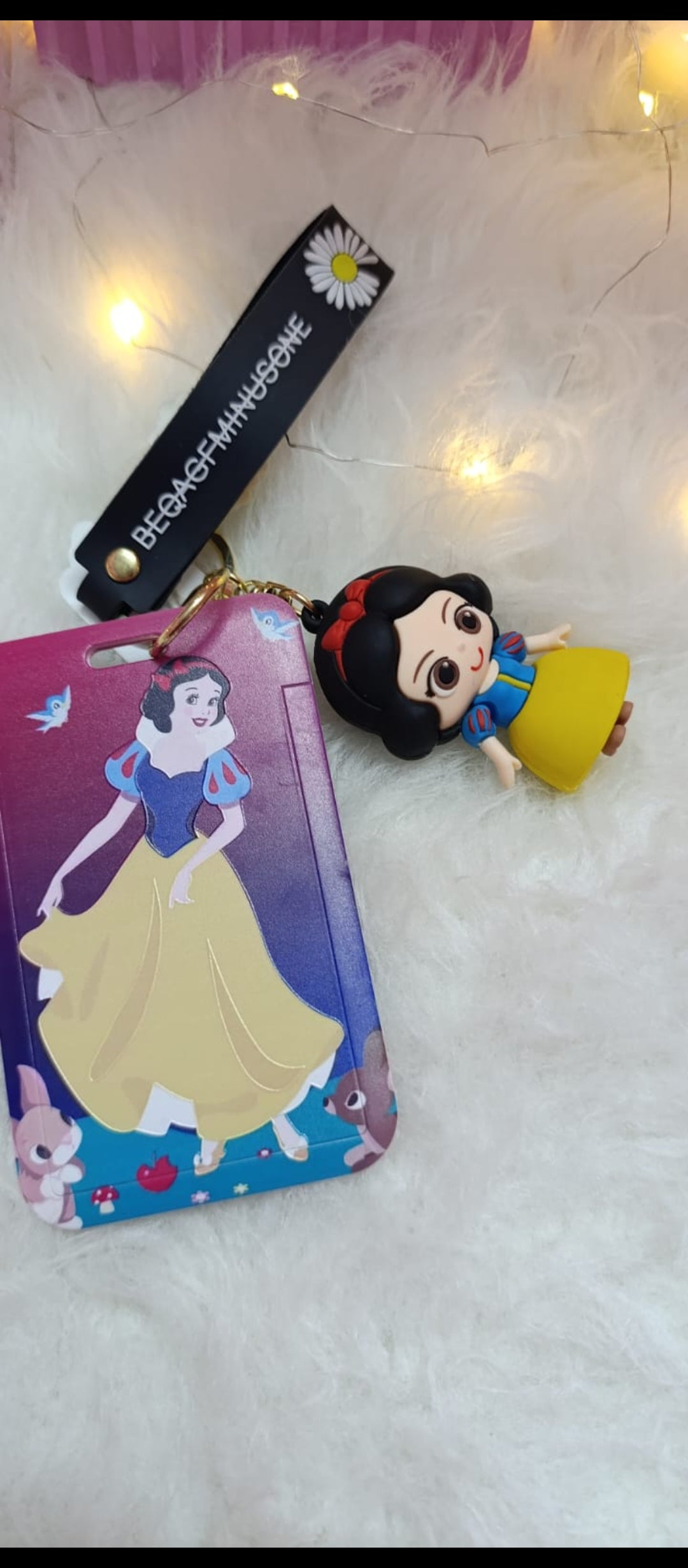 Disney snow White theme card holder